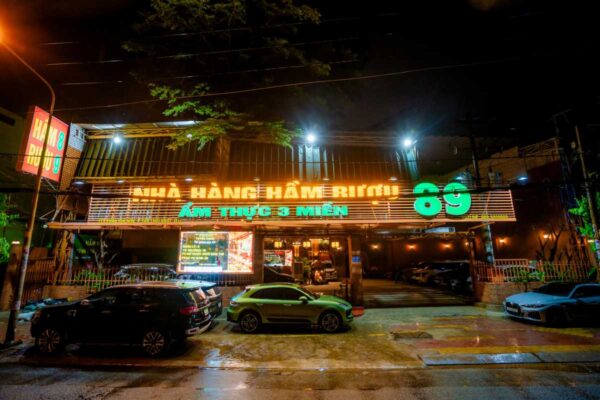Nhà Hàng Hầm Rượu 89 Quận 12 không gian sang trọng